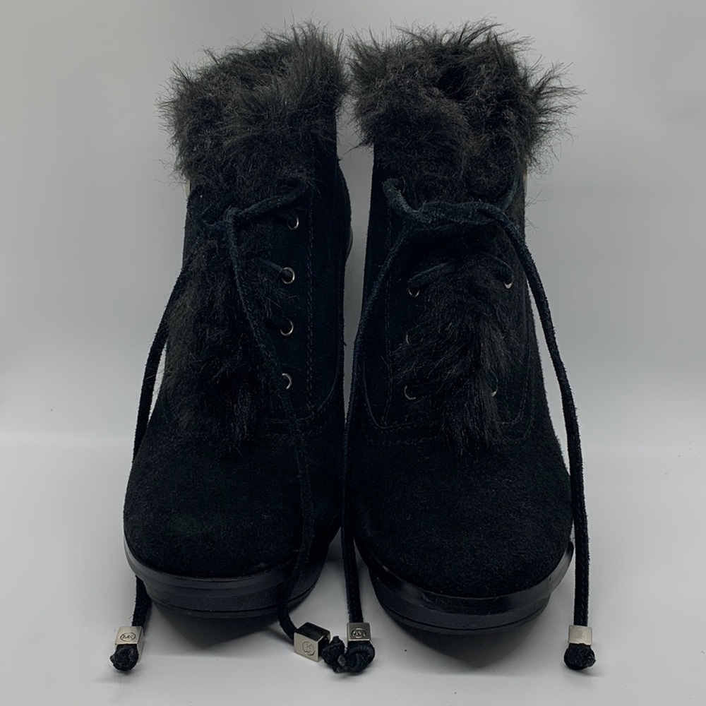 MICHAEL Michael Kors | size 7 | black laced ankle boots with faux fur